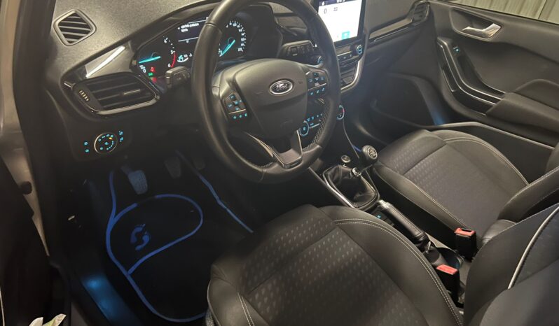 
								Ford Fiesta Titanium 86.000 Km full									