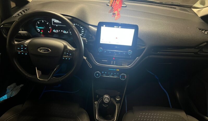 
								Ford Fiesta Titanium 86.000 Km full									